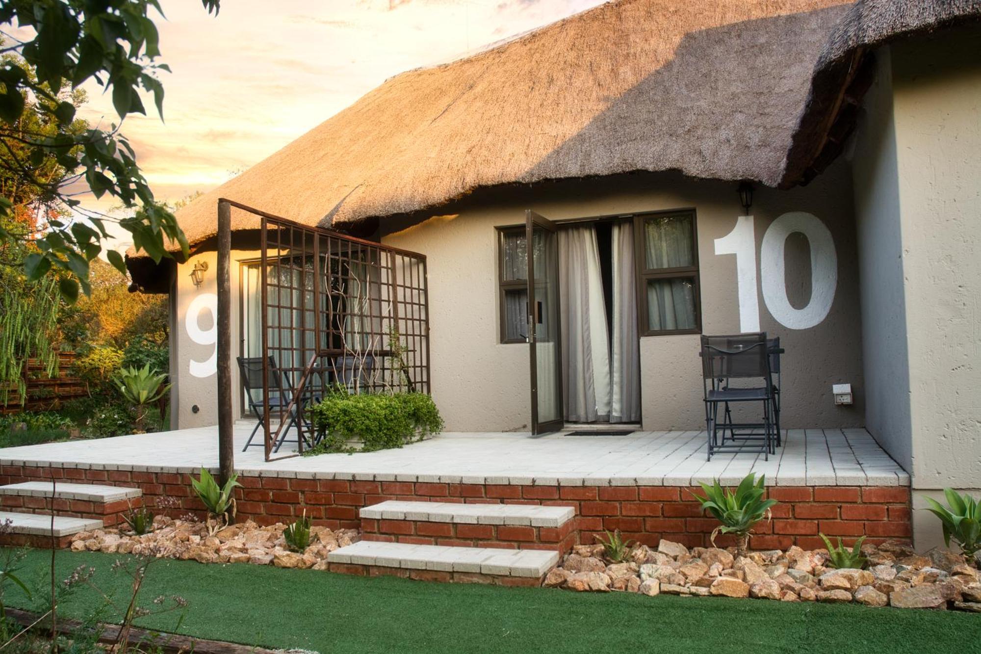 Glenda'S Guest Suites Midrand Exterior photo